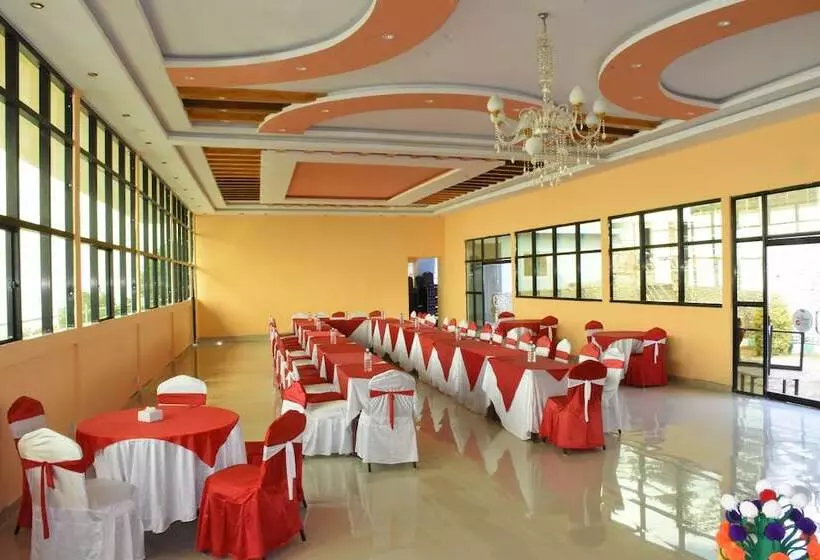 Bojinee Nagarkot Resort