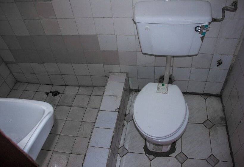 هتل Airport Budget