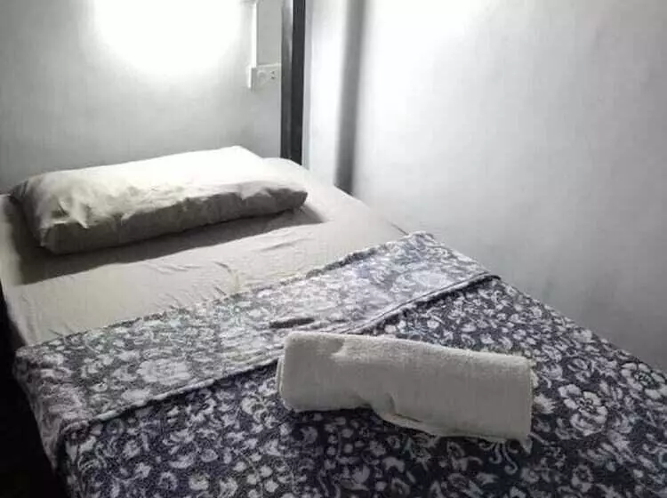 هتل Citi Island Suites