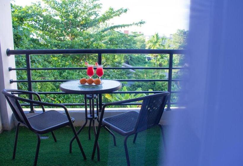 酒店 Nevada Ketapang