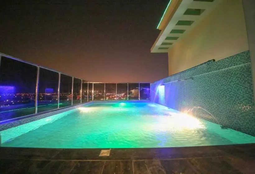 ホテル Lechateau Boutique