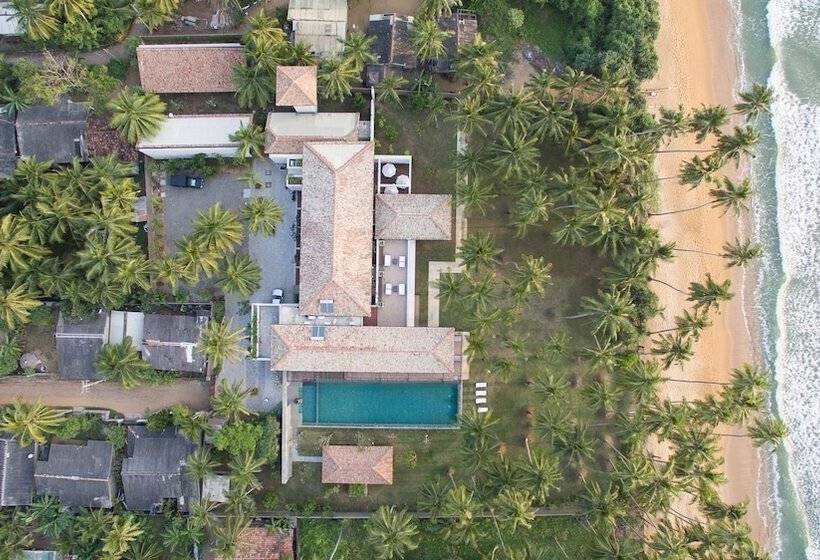 בית מלון כפרי The Villa By Contemporary Ceylon