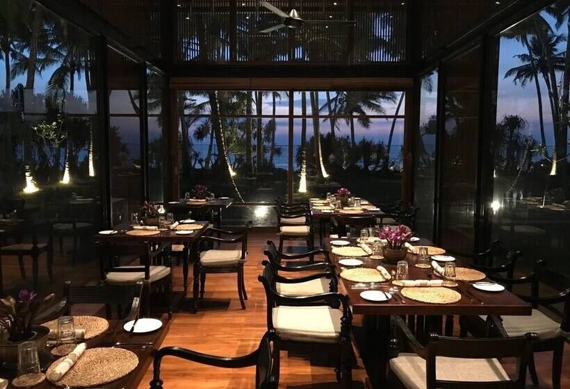 בית מלון כפרי The Villa By Contemporary Ceylon