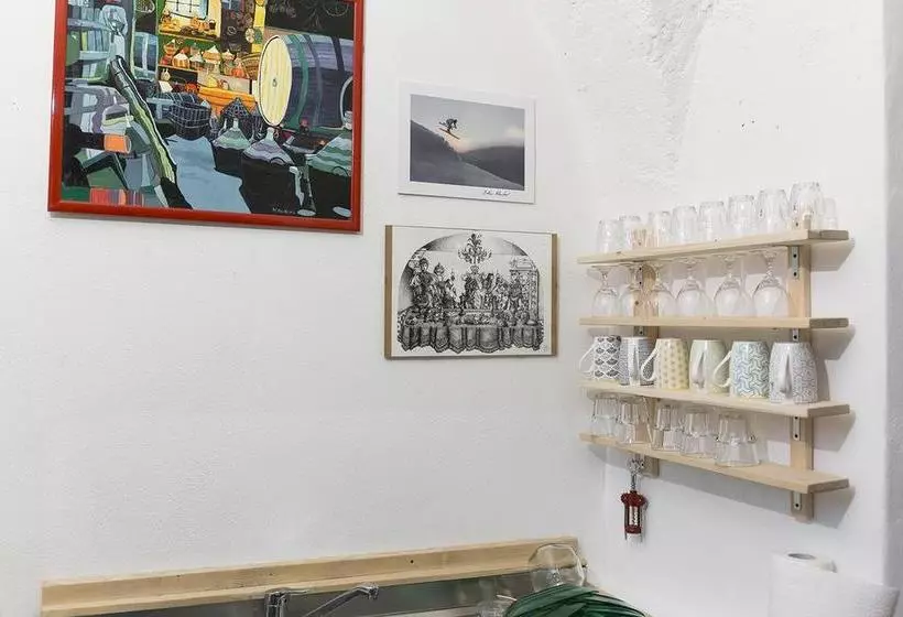 تختخواب و صبحانه La Stufa Rossa