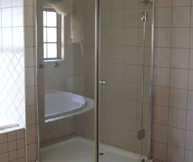 Aamiaismajoitus (B&B) La Villa Rosa