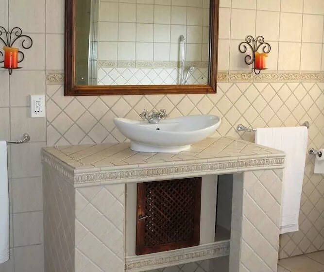 Aamiaismajoitus (B&B) La Villa Rosa