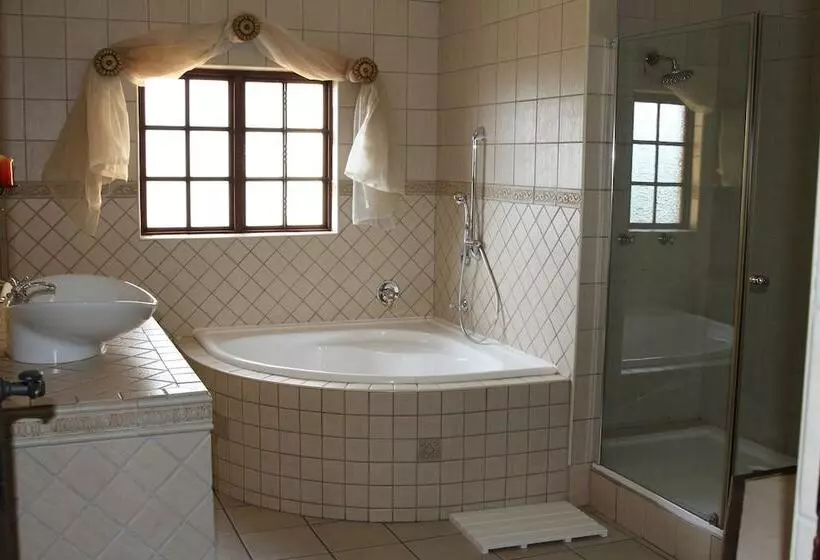 Aamiaismajoitus (B&B) La Villa Rosa