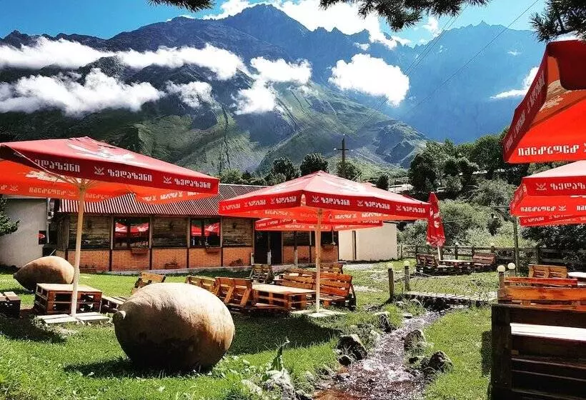 Cozy Hotel Kazbegi