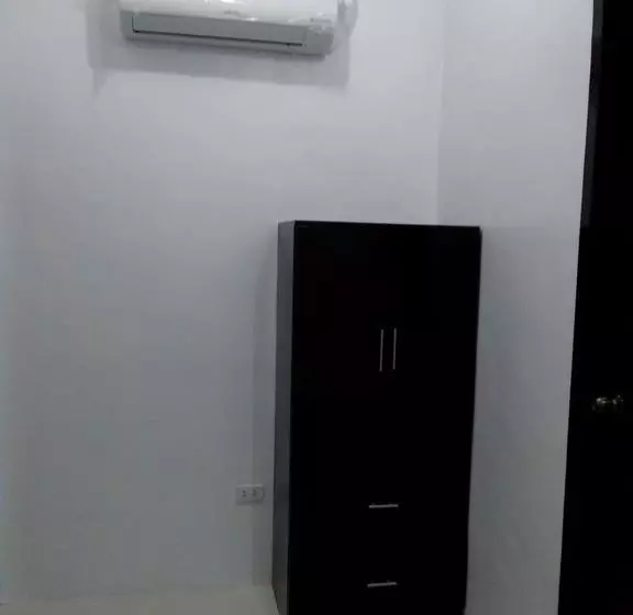 ホテル Chelle S Apartelle  Inn