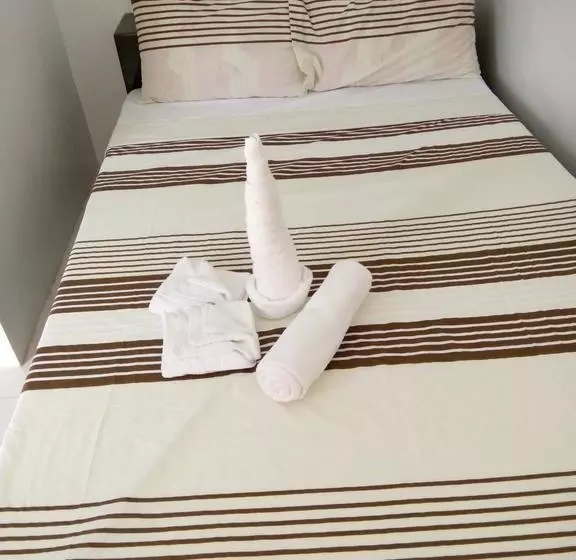 ホテル Chelle S Apartelle  Inn