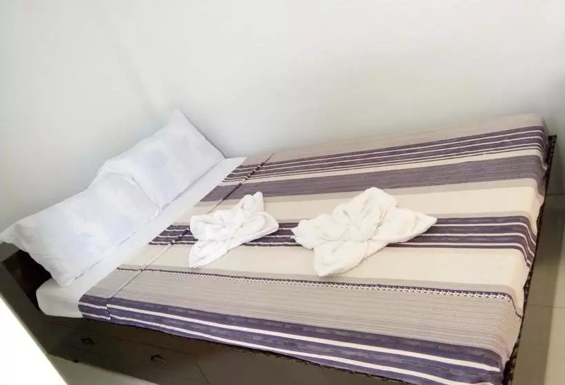 ホテル Chelle S Apartelle  Inn