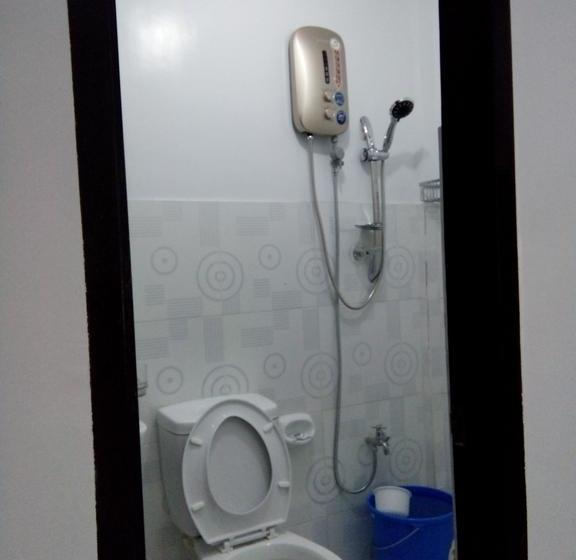 בית מלון כפרי Chelle S Apartelle  Inn