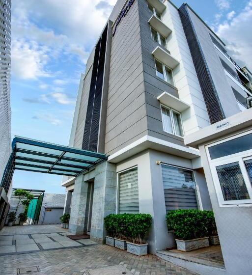 Hotel Floressa Randa, Porur