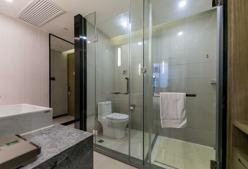 Hotel Ibis Styles Shanghai Hongqiao Airport