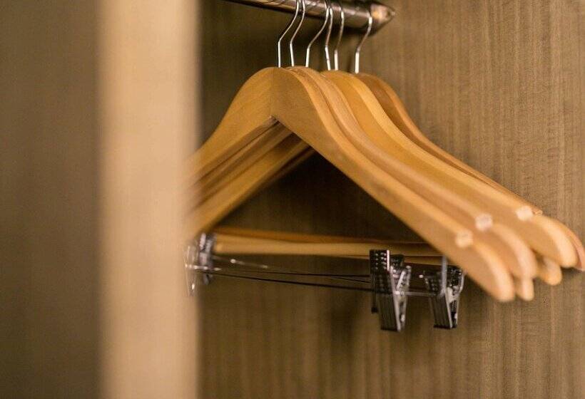 Hotel Ibis Styles Shanghai Hongqiao Airport