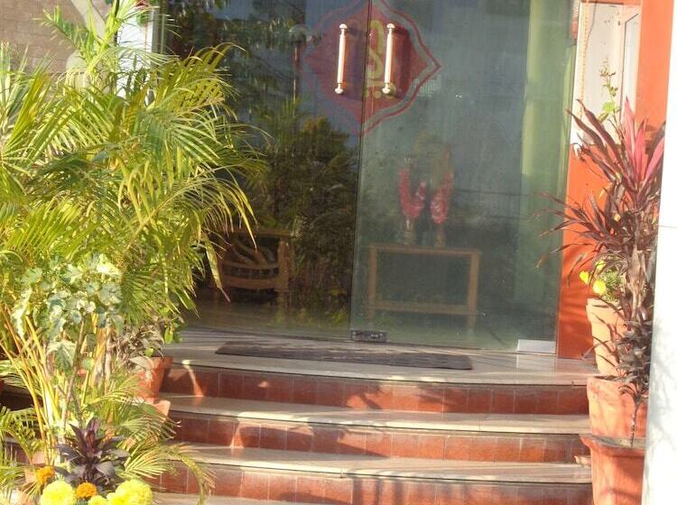 Отель Laxmi Palace