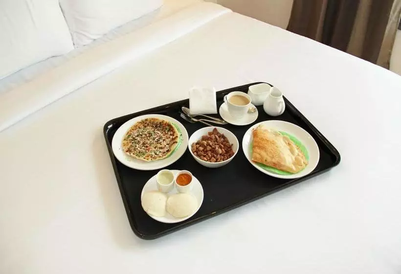 Hotelli Oyo 10465 Koyambedu Chennai