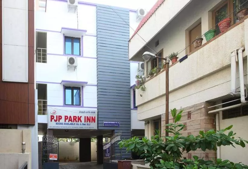 Hotelli Oyo 10465 Koyambedu Chennai