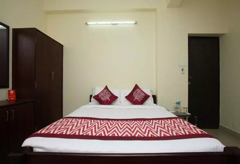 Hotelli Oyo 10465 Koyambedu Chennai