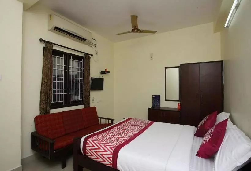 Hotelli Oyo 10465 Koyambedu Chennai