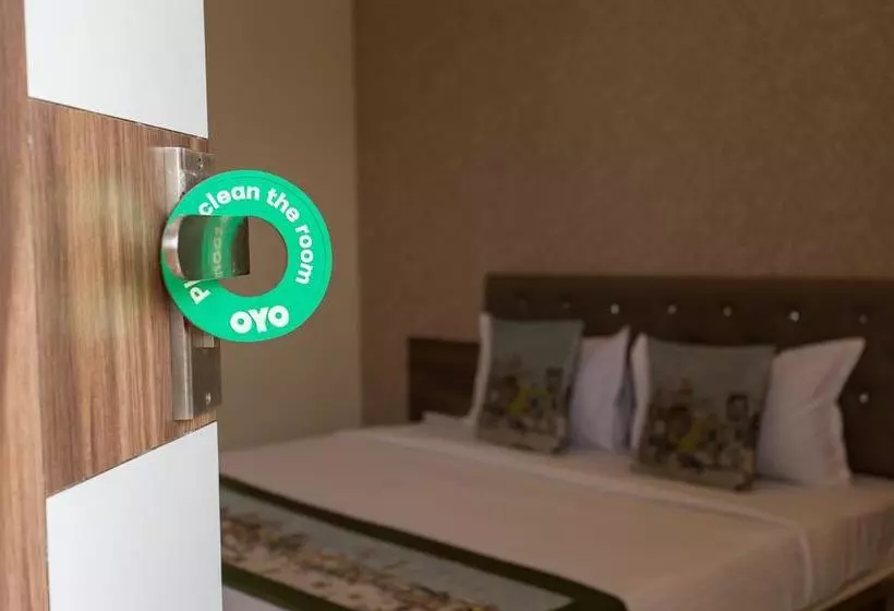 Oyo 10939 Hotel Sangam