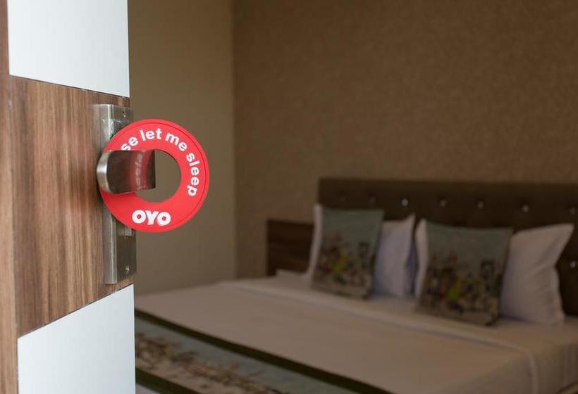 Oyo 10939 Hotel Sangam