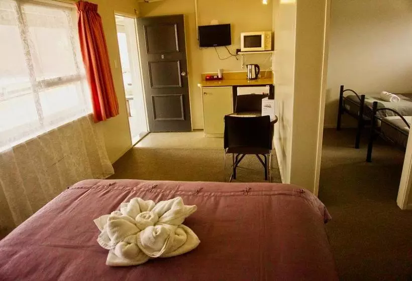 Railway Hotel/motel Hokitika