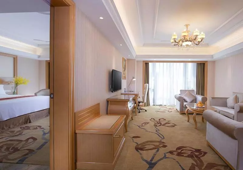 Vienna International Hotel Foshan Beijiao New City Meidi Headquarter