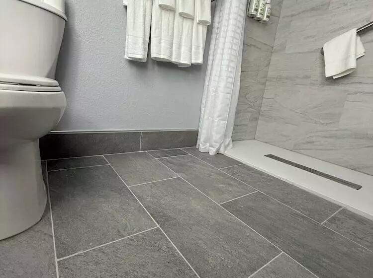 Hotelli Baymont By Wyndham Batavia - Darien Lake