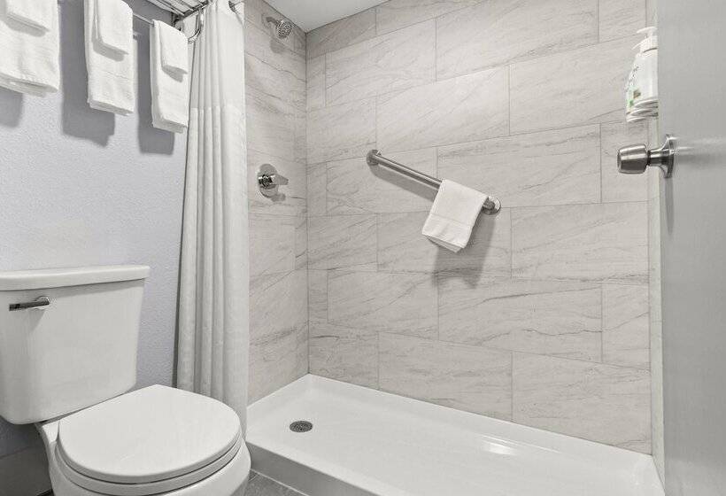 فندق Baymont By Wyndham Batavia - Darien Lake