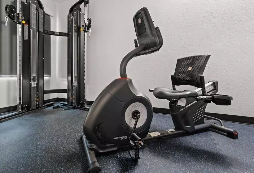 Hotelli Baymont By Wyndham Batavia - Darien Lake