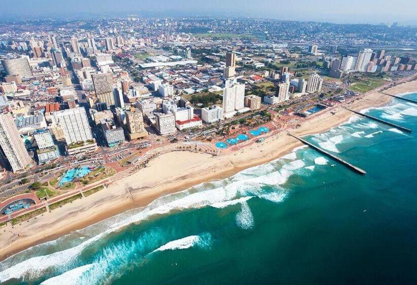 Bayside Hotel & Self Catering 110 West Street