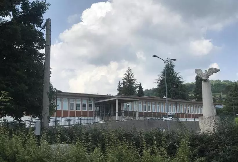هتل Chalet Clara
