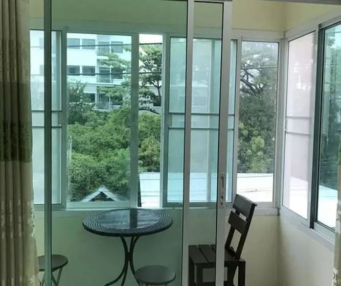 هتل Minta House