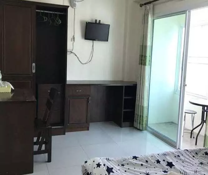هتل Minta House