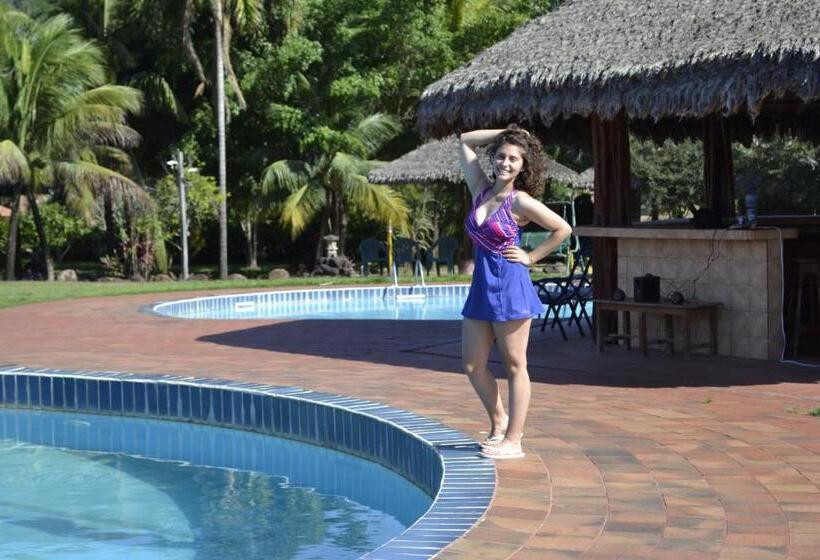 אתר נופש La Isla De Los Tucanes