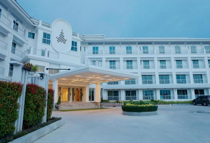 Отель Chada@nakhon