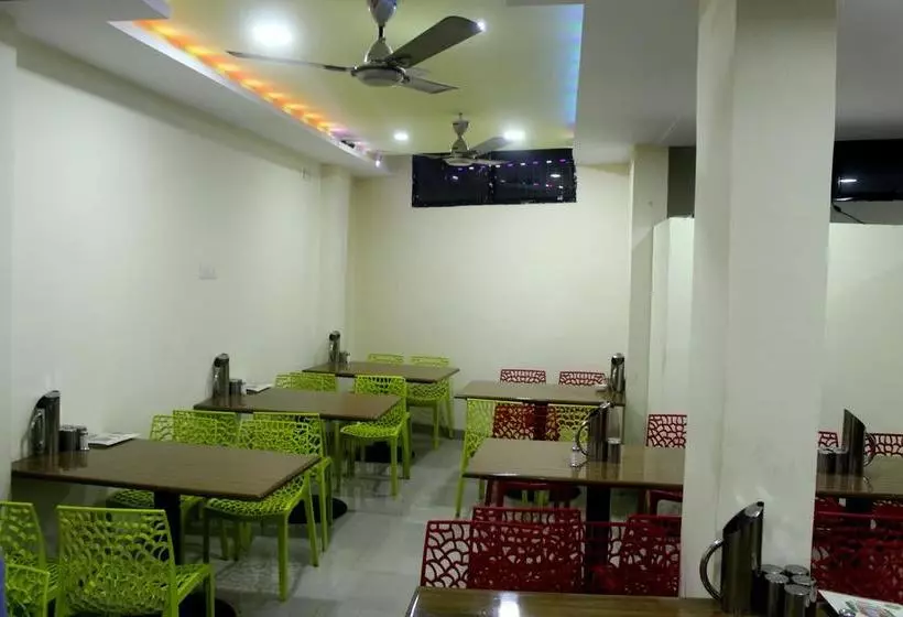 ホテル City Pearl Akola