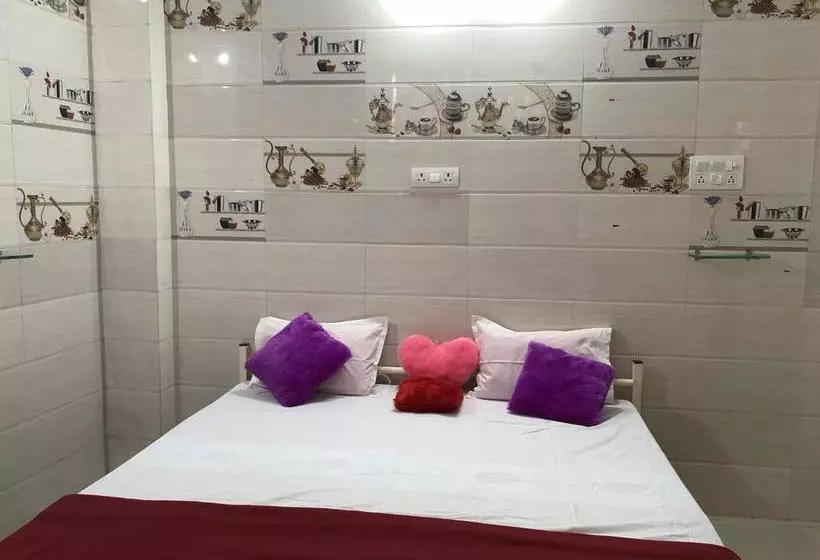 ホテル City Pearl Akola