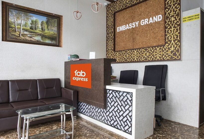 בית מלון כפרי Fabexpress Embassy Grand Nr Bkc