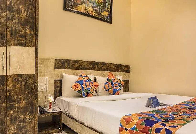 ホテル Fabexpress Embassy Grand   Nr Bkc