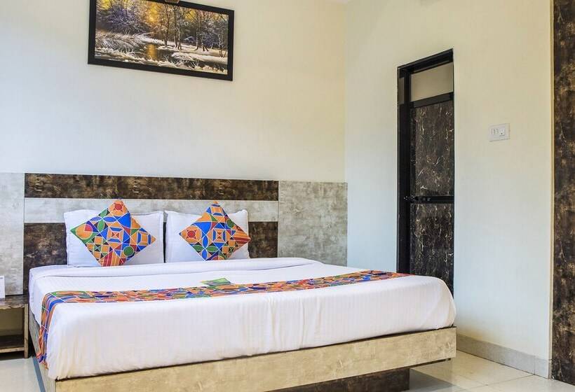 בית מלון כפרי Fabexpress Embassy Grand Nr Bkc