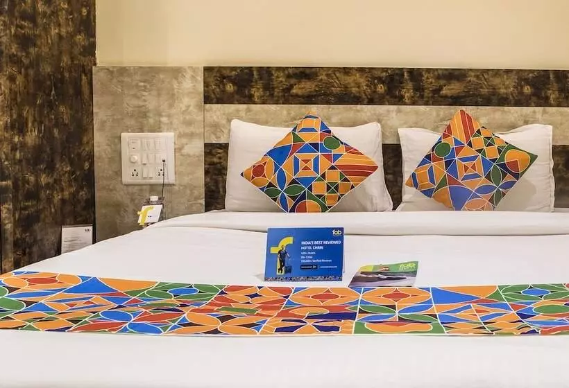 ホテル Fabexpress Embassy Grand   Nr Bkc