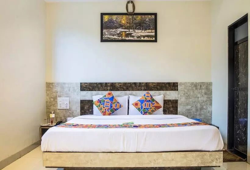 ホテル Fabexpress Embassy Grand   Nr Bkc