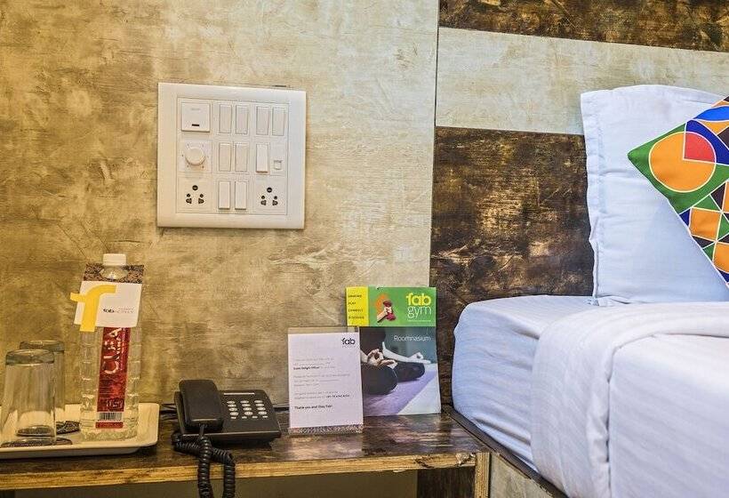 בית מלון כפרי Fabexpress Embassy Grand Nr Bkc