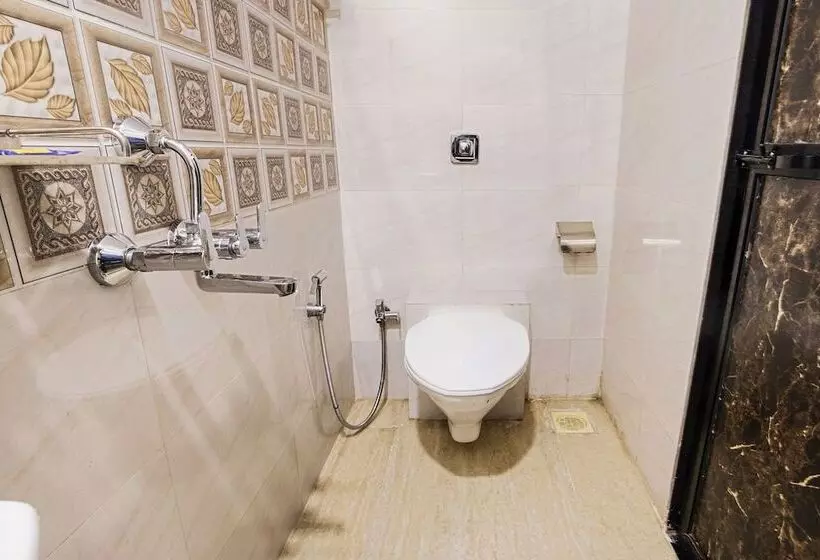 ホテル Fabexpress Embassy Grand   Nr Bkc