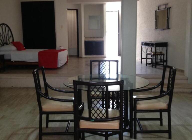 فندق Galerias Diana