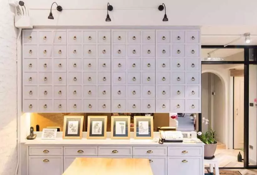 Hotelli Karnvela Phuket