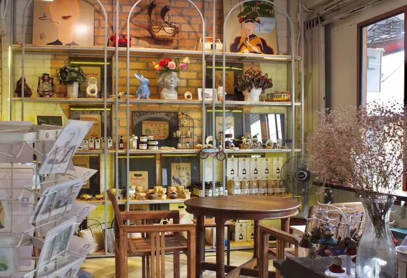 Hotelli Karnvela Phuket