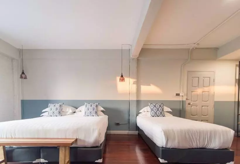 Hotelli Karnvela Phuket